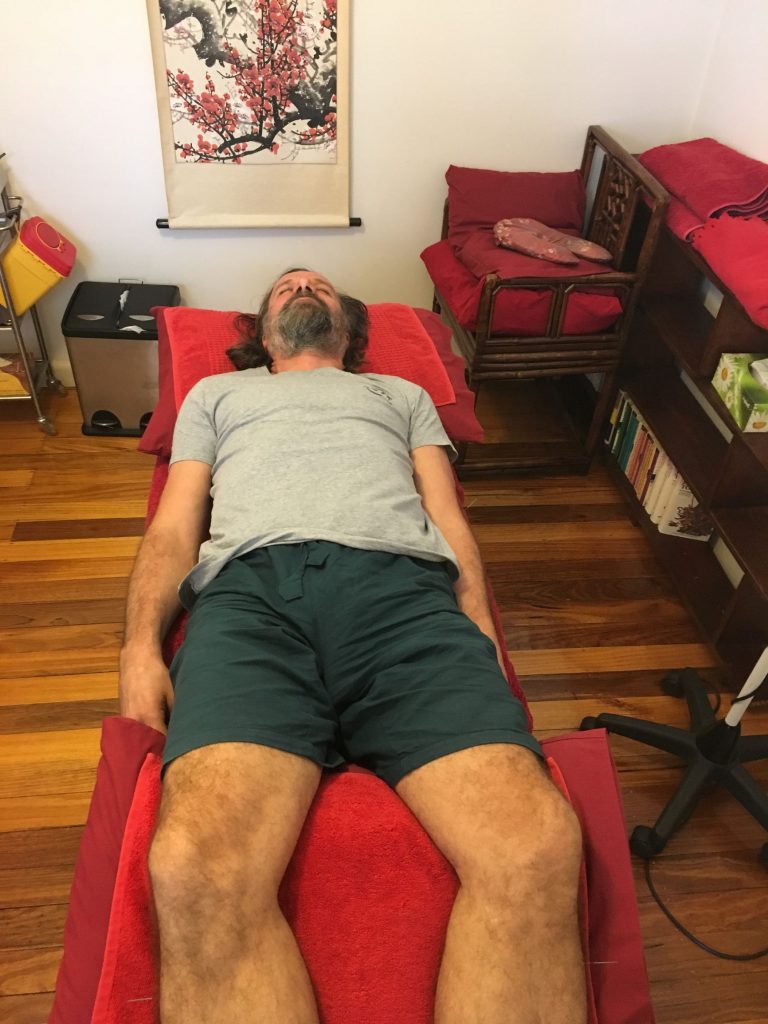 WIM HOF doing the Wim Hof Method BREATHING tips with acupuncture